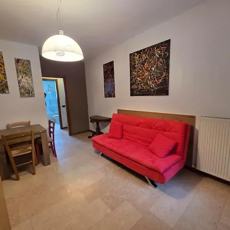 Casa Fiore Apartment *
