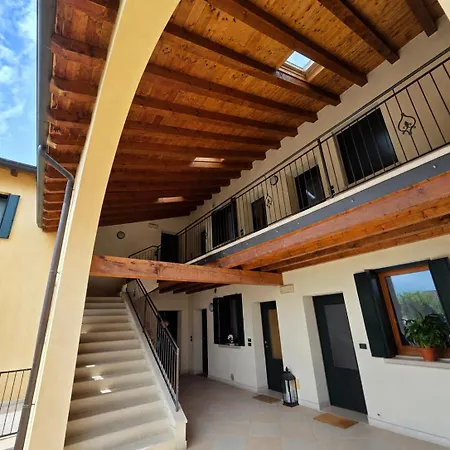 Lägenhet Casa Fiore Crespano del Grappa