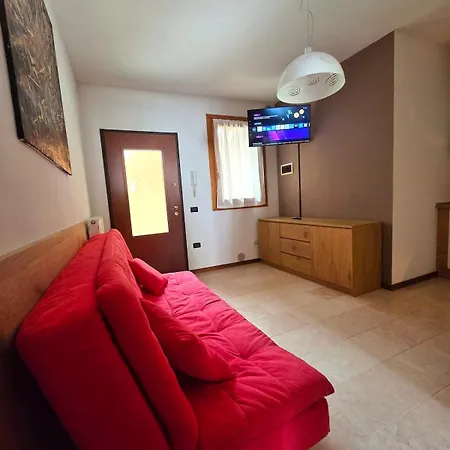 Apartment Casa Fiore Crespano del Grappa